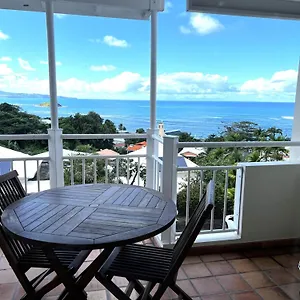  Appart hôtel Ananas Premium - Sejour Detente T2 Vue Avec Balcon Prive A Tartane Martinique